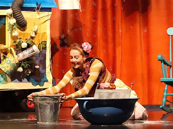 Die dumme Augustine, (c) Theater Tabor